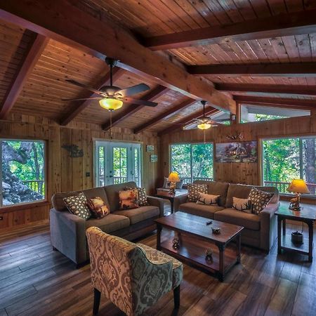 La Cabana Villa Oakhurst Exterior photo